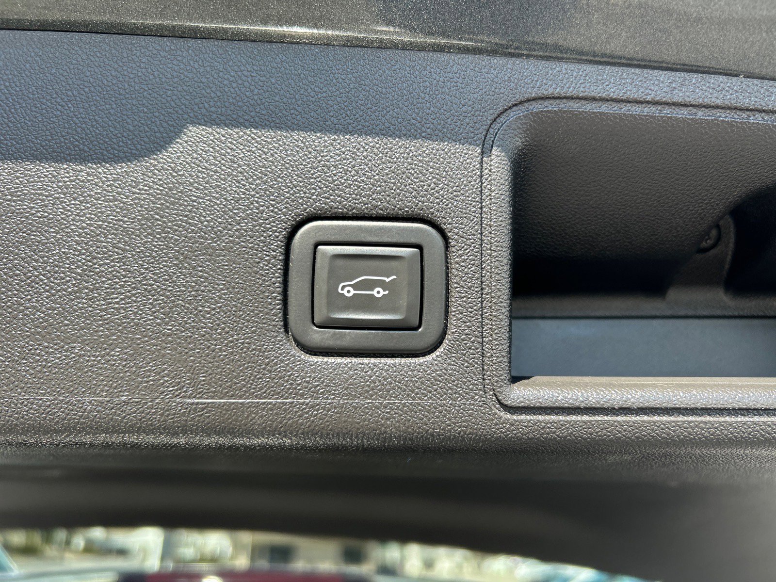 Used 2020 GMC Terrain SLT w/ Preferred Package image 16