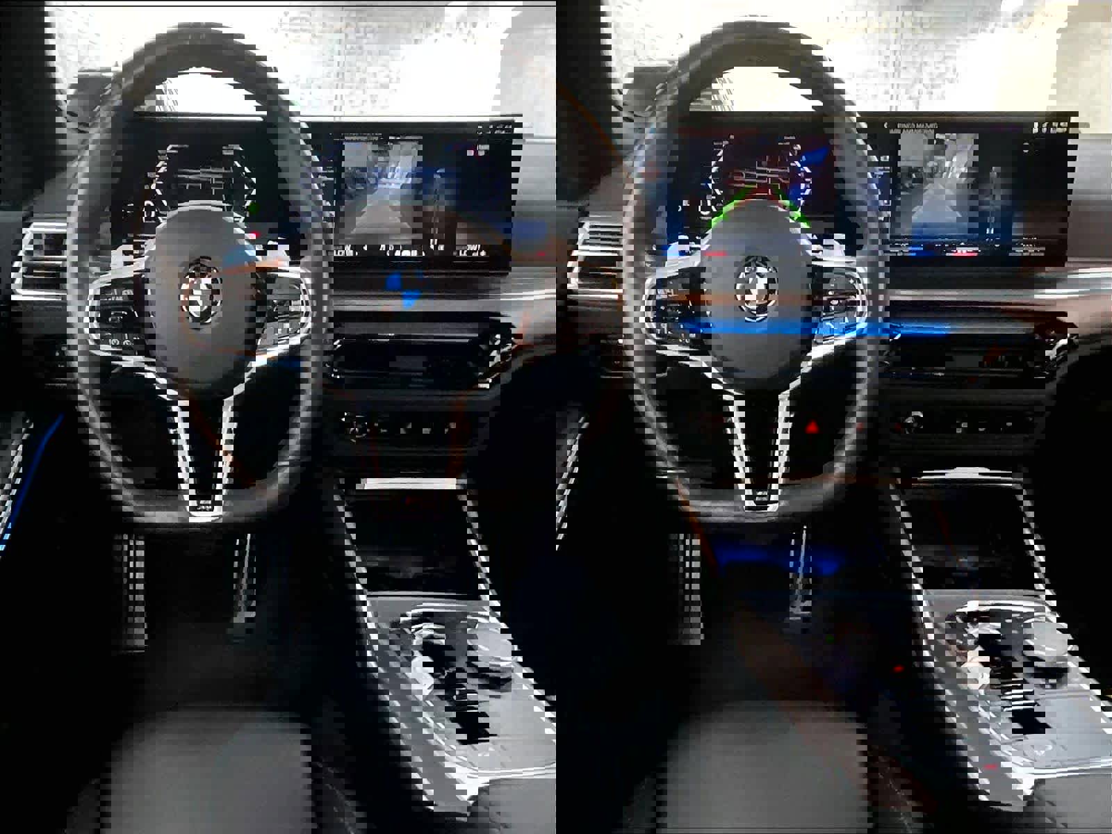 Used 2025 BMW 330i xDrive Sedan image 8