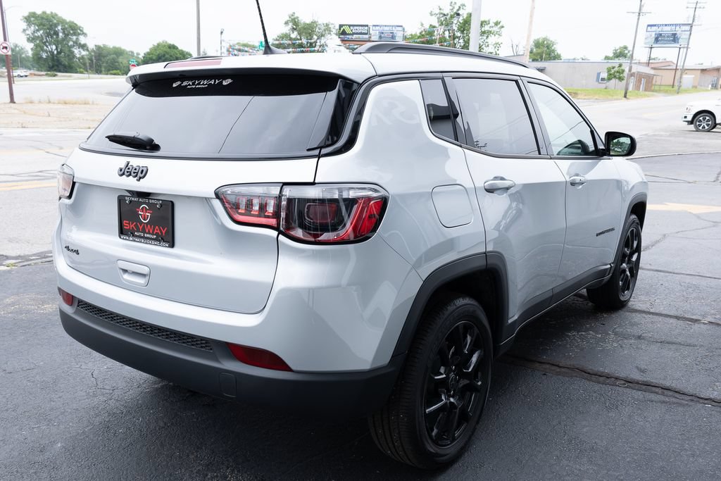 Used 2026 Jeep Compass Latitude w/ Quick Order Package 29K AWD/4WD image 5
