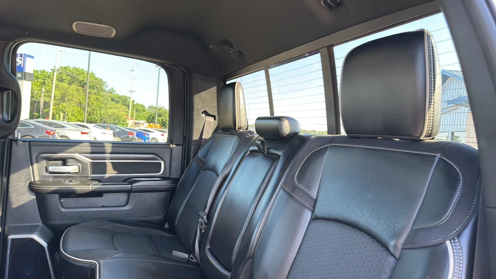 Used 2023 RAM 3500 Laramie AWD/4WD image 45