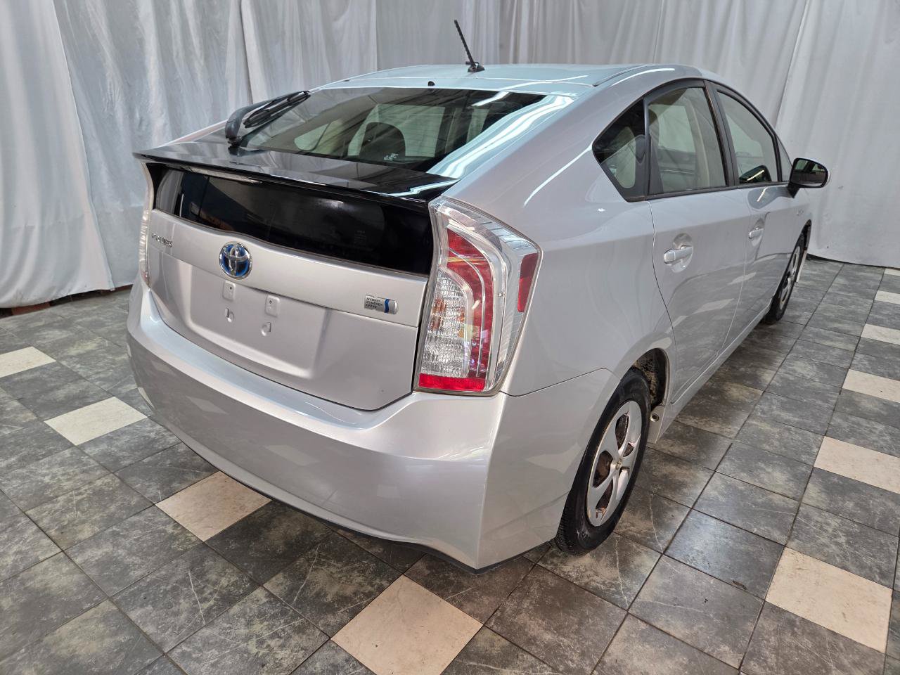 Used 2013 Toyota Prius Two FWD image 5
