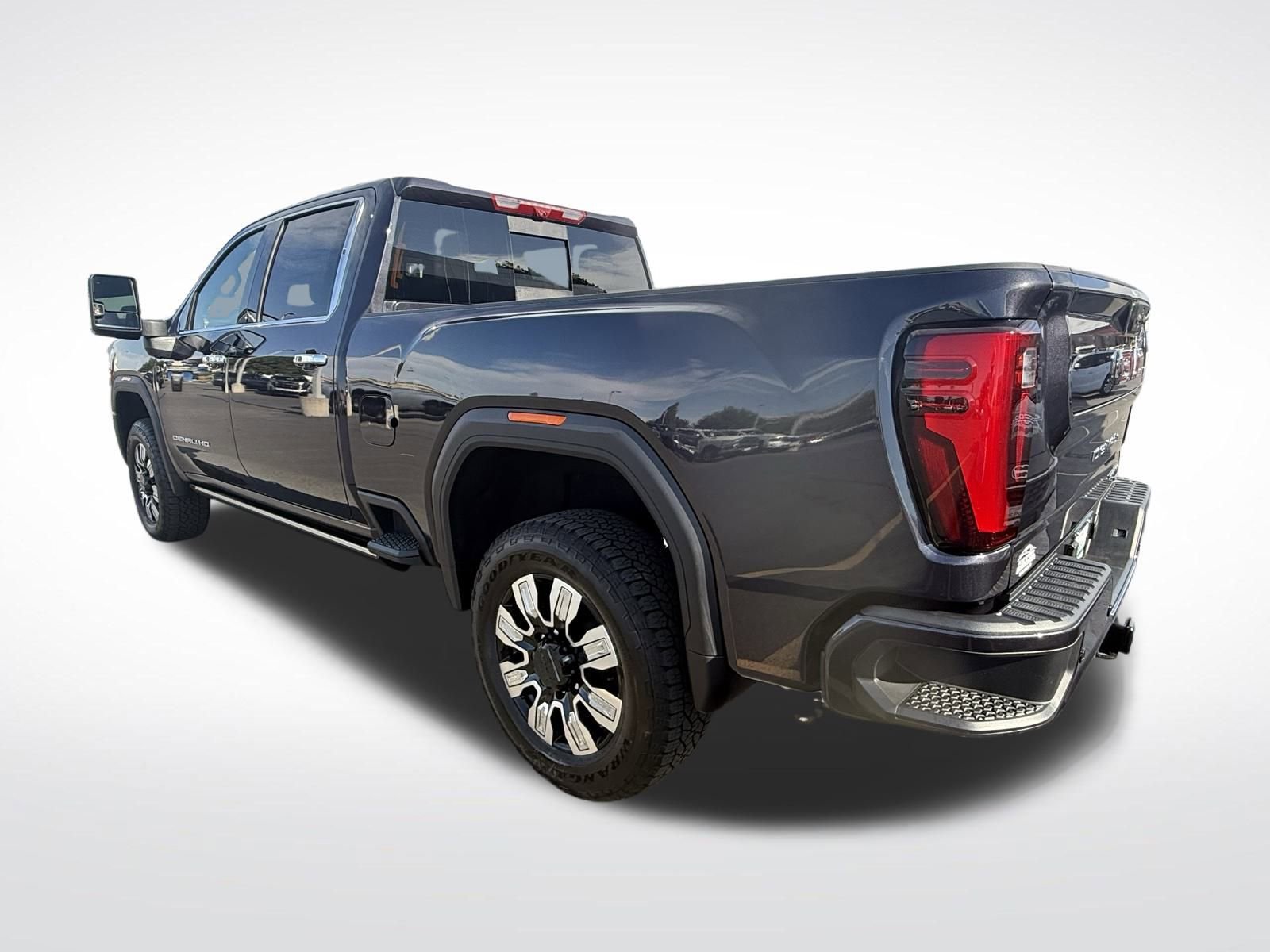 New 2026 GMC Sierra 2500 Denali w/ Denali Reserve Package image 8