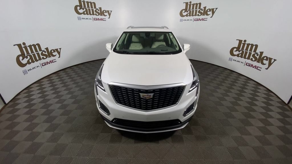 Certified 2024 Cadillac XT5 Premium Luxury w/ Technology Package AWD/4WD image 3