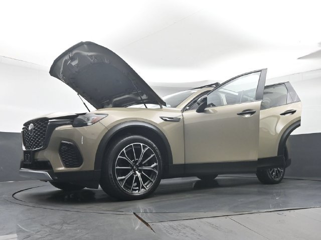 Certified 2025 MAZDA CX-70 Plug-In Hybrid w/ Premium Pkg AWD/4WD image 44