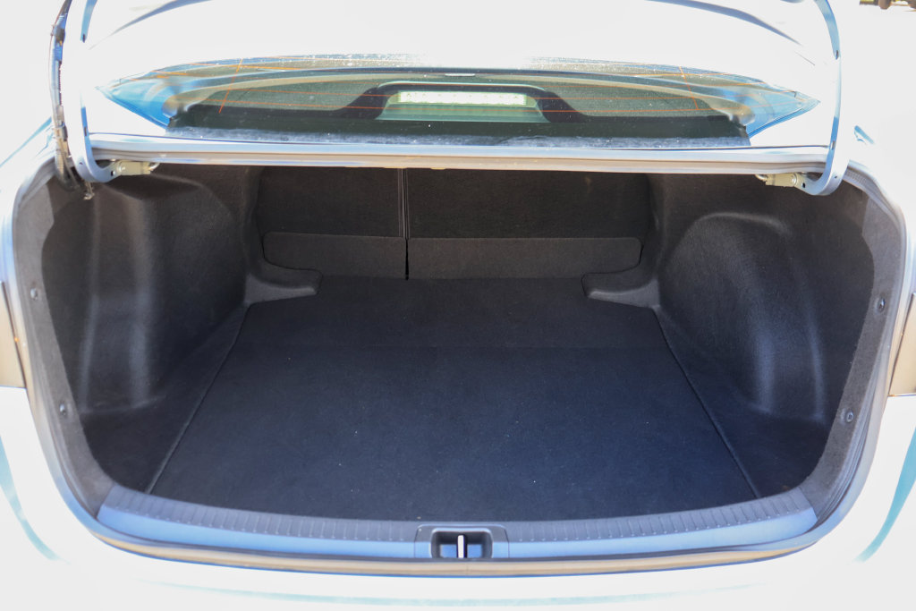 Used 2025 Toyota Corolla LE w/ Convenience Package FWD image 27