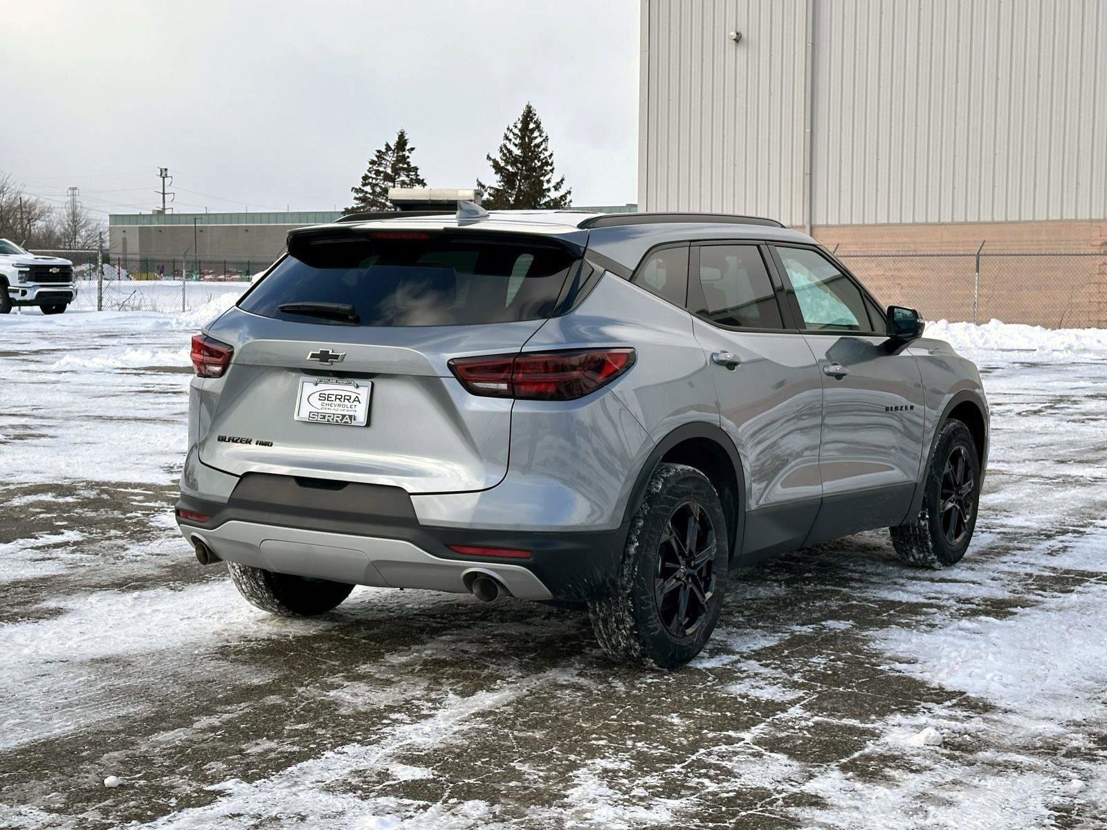 Used 2024 Chevrolet Blazer LT w/ Midnight/Sport Edition image 5