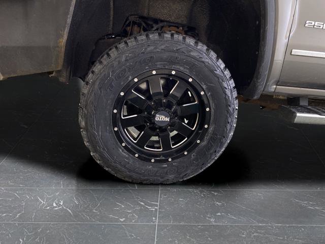 Used 2017 GMC Sierra 2500 SLT image 40