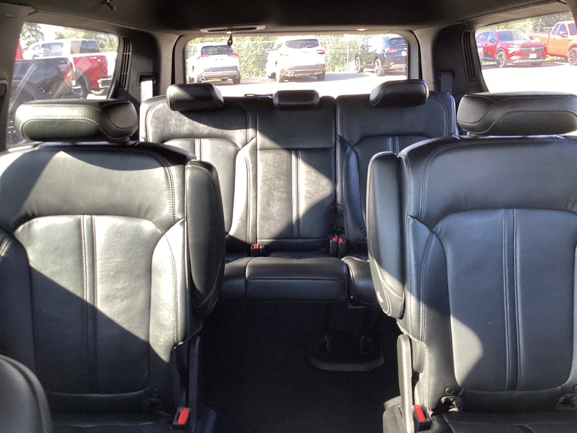 Used 2022 Jeep Wagoneer Series III w/ Flexible Seating Group image 12