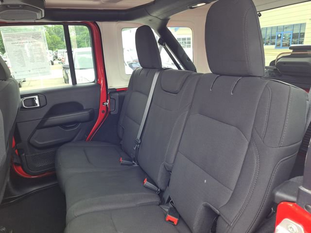Used 2023 Jeep Wrangler Sahara image 22