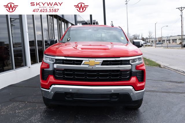 Used 2025 Chevrolet Silverado 1500 LT image 4