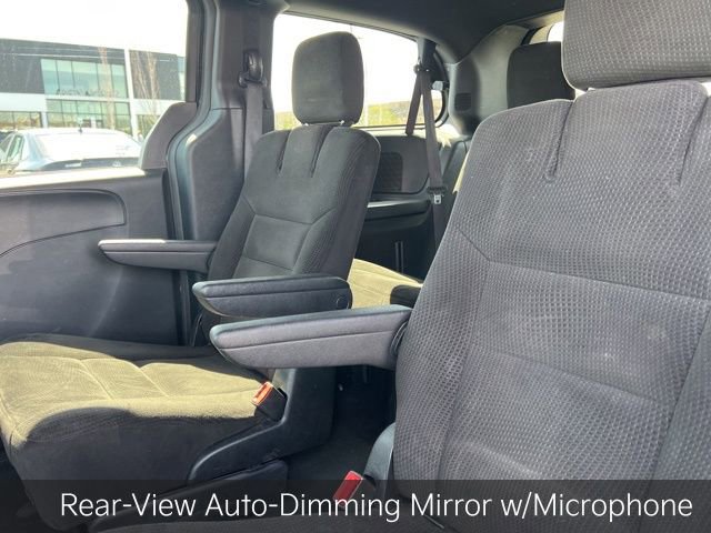 Used 2016 Dodge Grand Caravan SE image 23