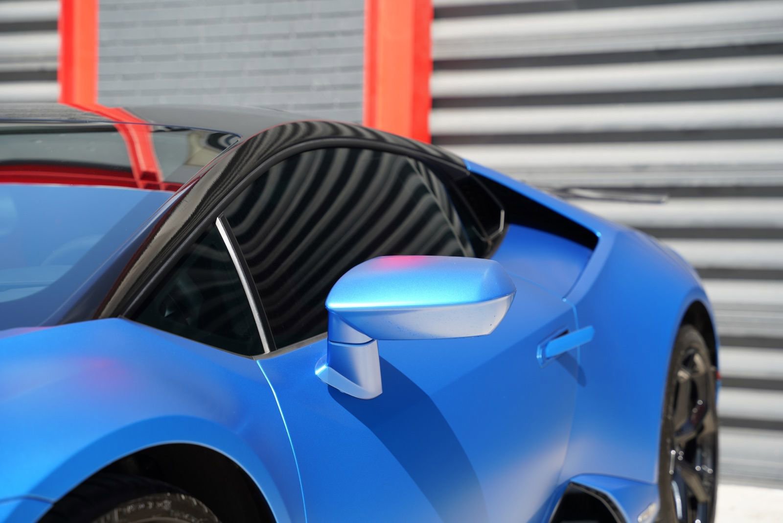 Used 2021 Lamborghini Huracan EVO image 6