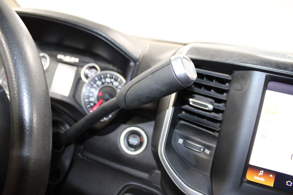 Used 2022 RAM 3500 Big Horn image 39