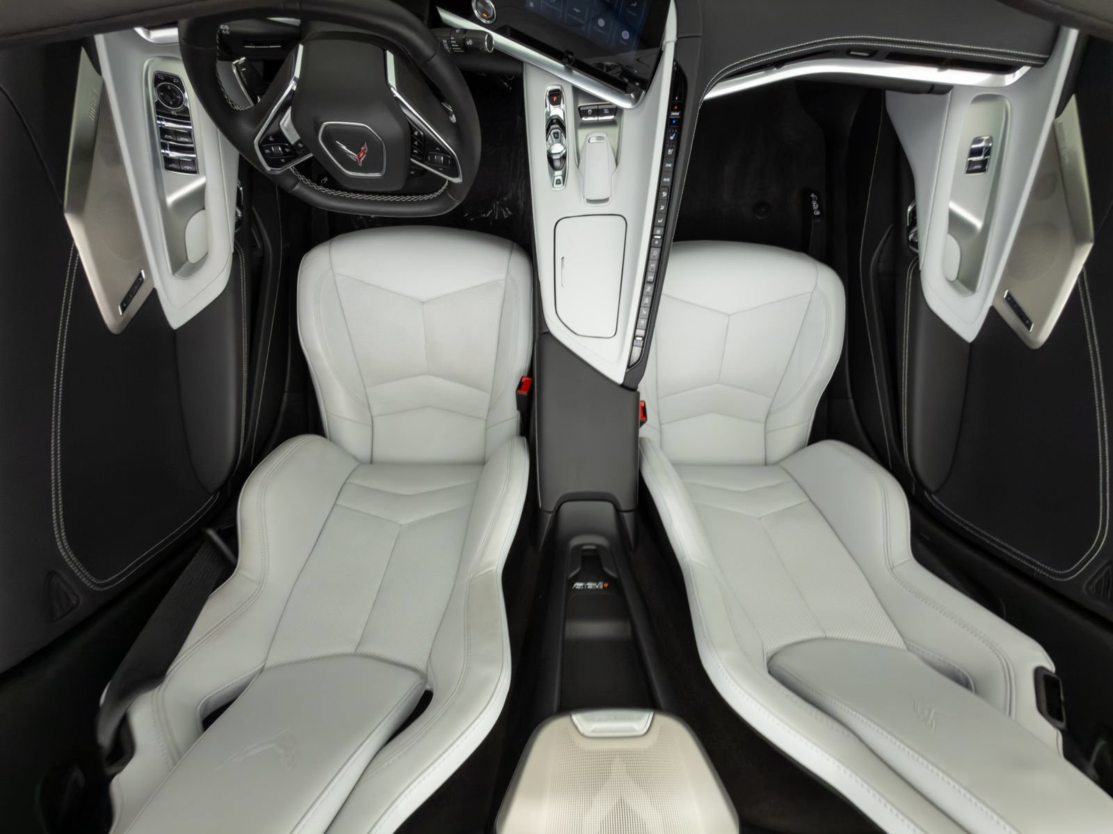 Used 2024 Chevrolet Corvette Stingray Preferred Conv w/ Battery Protection Package RWD image 19