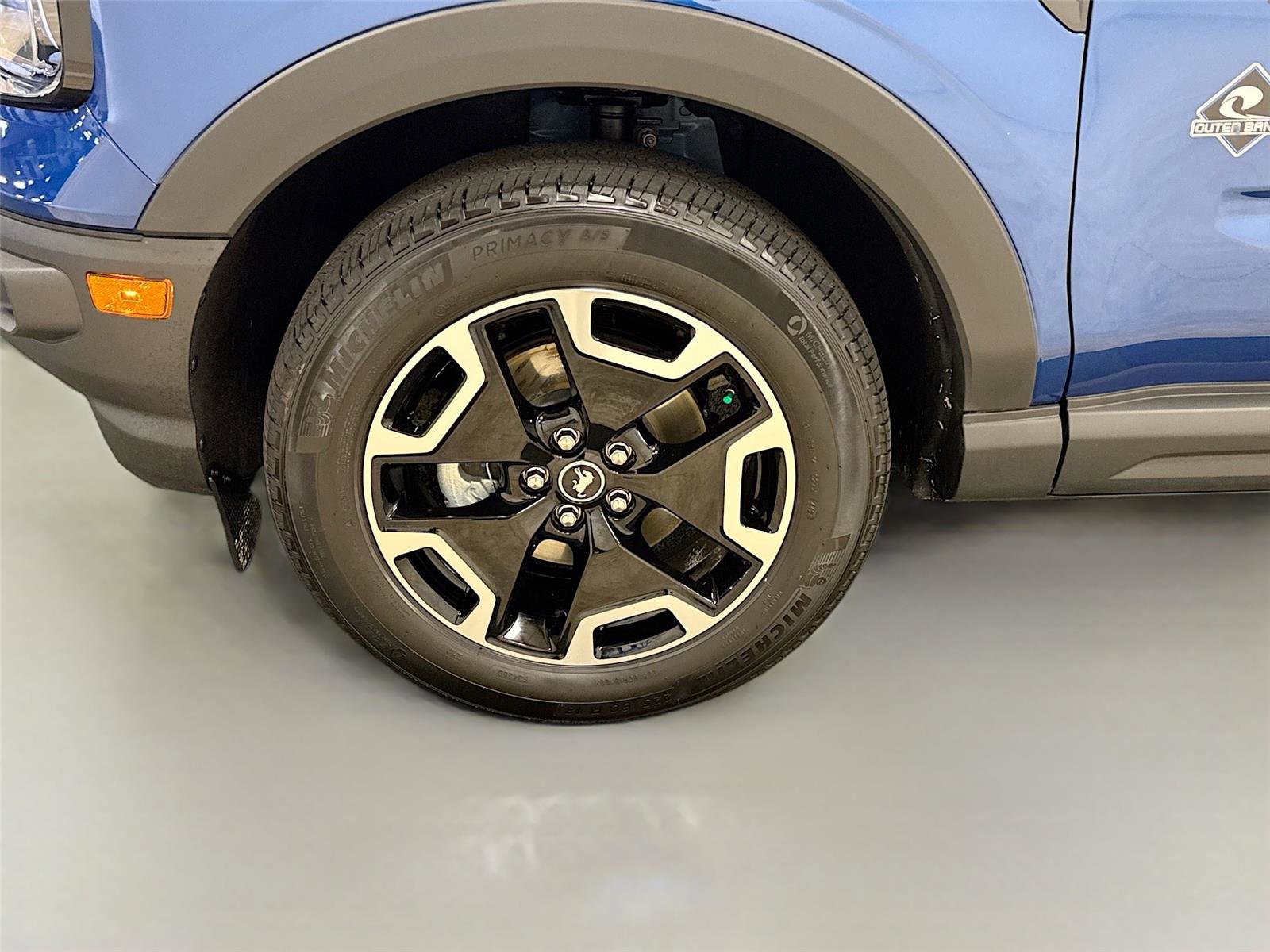 Certified 2024 Ford Bronco Sport Outer Banks w/ Tech Package AWD/4WD image 32