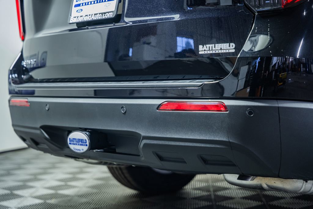 New 2026 Ford Explorer Active RWD image 8