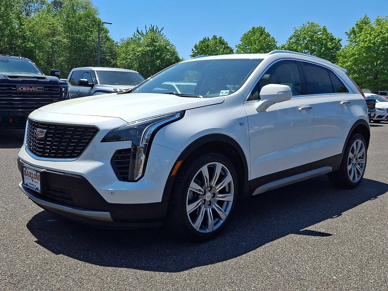 Used 2023 Cadillac XT4 Premium Luxury w/ Cold Weather Package FWD image 3