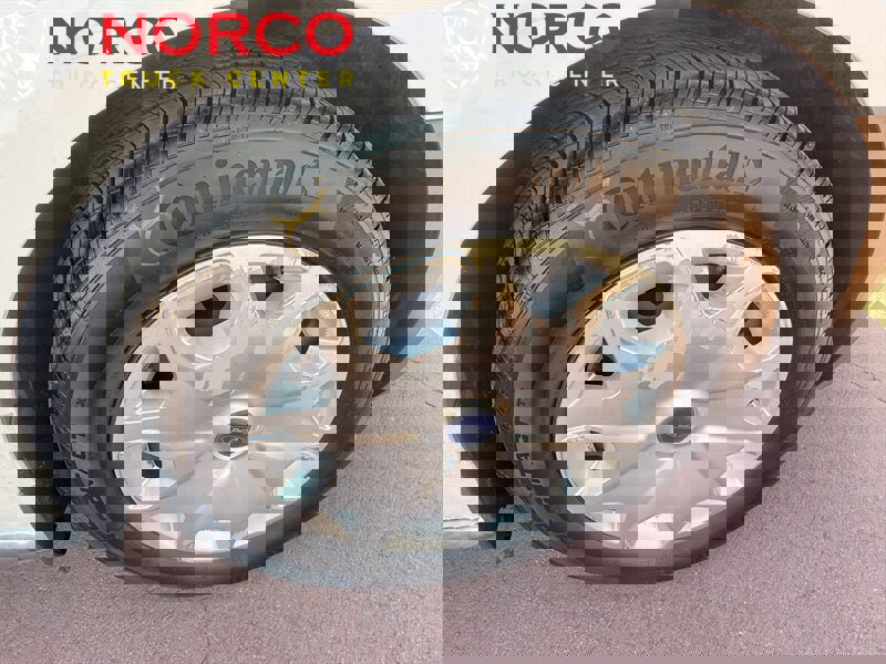 Used 2015 Ford Transit Connect XL image 16