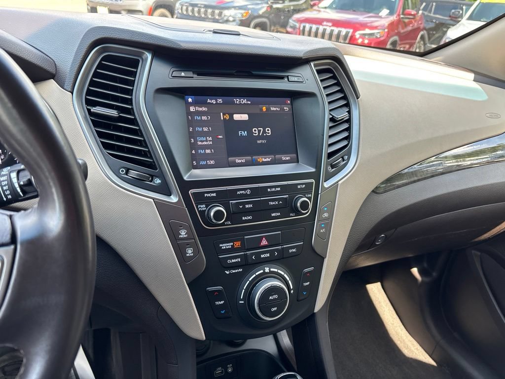 Used 2017 Hyundai Santa Fe Sport 2.0T FWD image 28