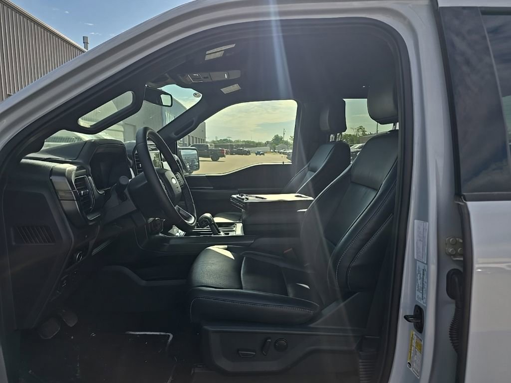 Used 2025 Ford F150 Lariat AWD/4WD image 11