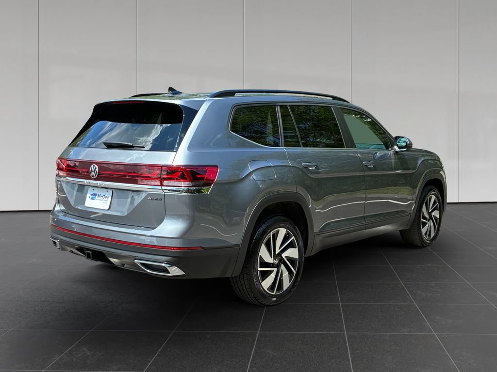 Used 2025 Volkswagen Atlas SE AWD/4WD image 5