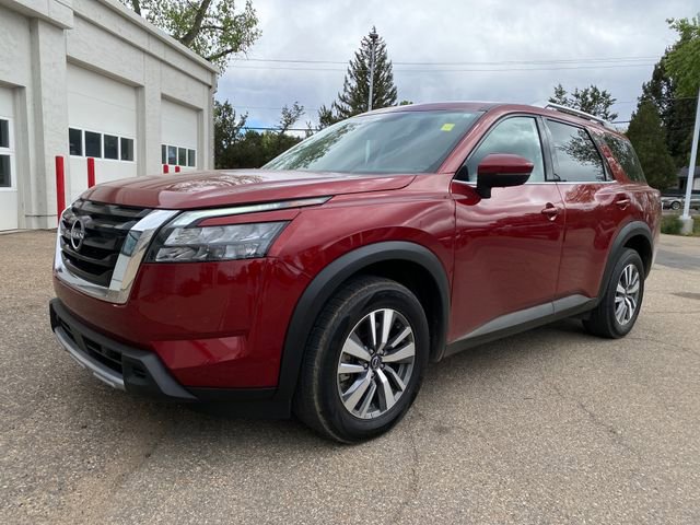Certified 2025 Nissan Pathfinder SL AWD/4WD image 1