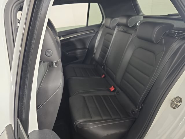 Used 2016 Volkswagen Golf 4-Door AWD/4WD image 18