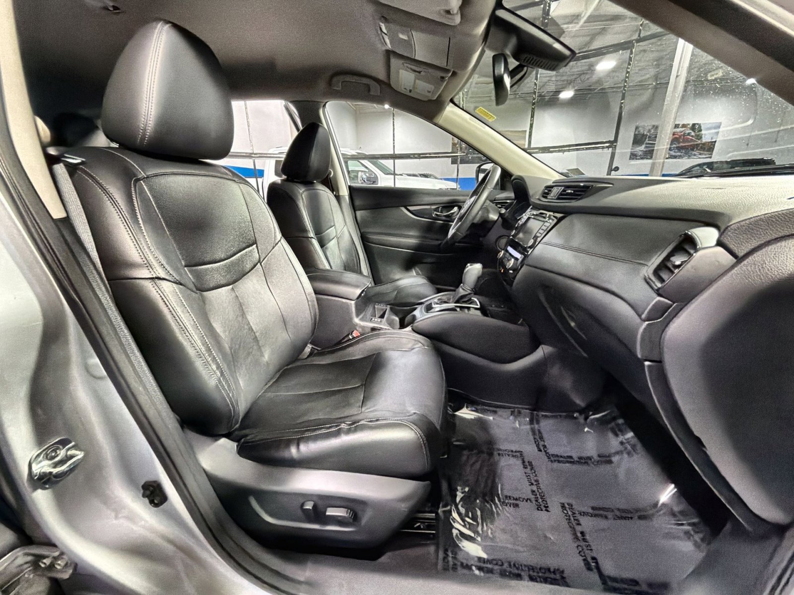 Used 2019 Nissan Rogue SL image 24