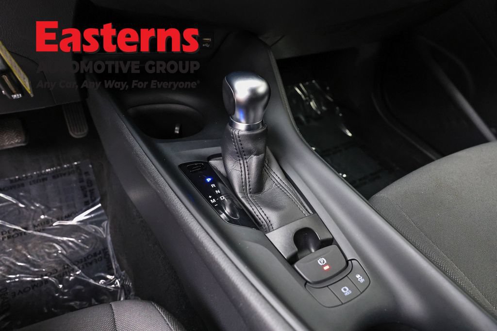 Used 2022 Toyota C-HR Limited FWD image 15