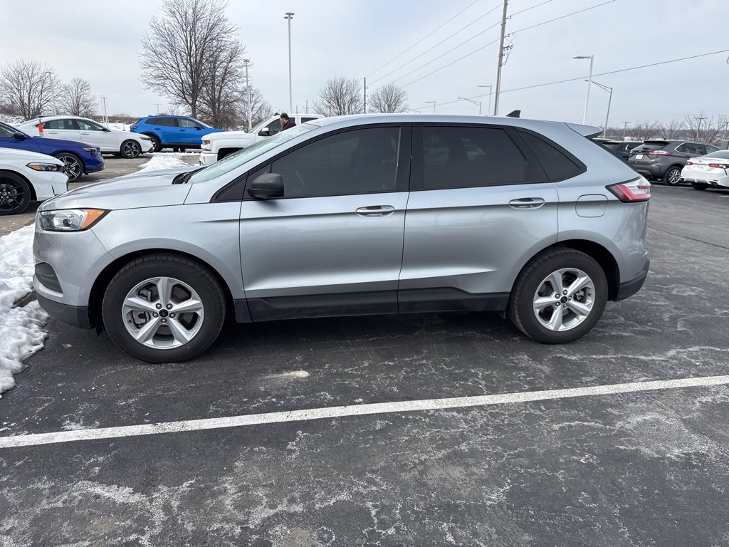 Used 2024 Ford Edge SE image 4