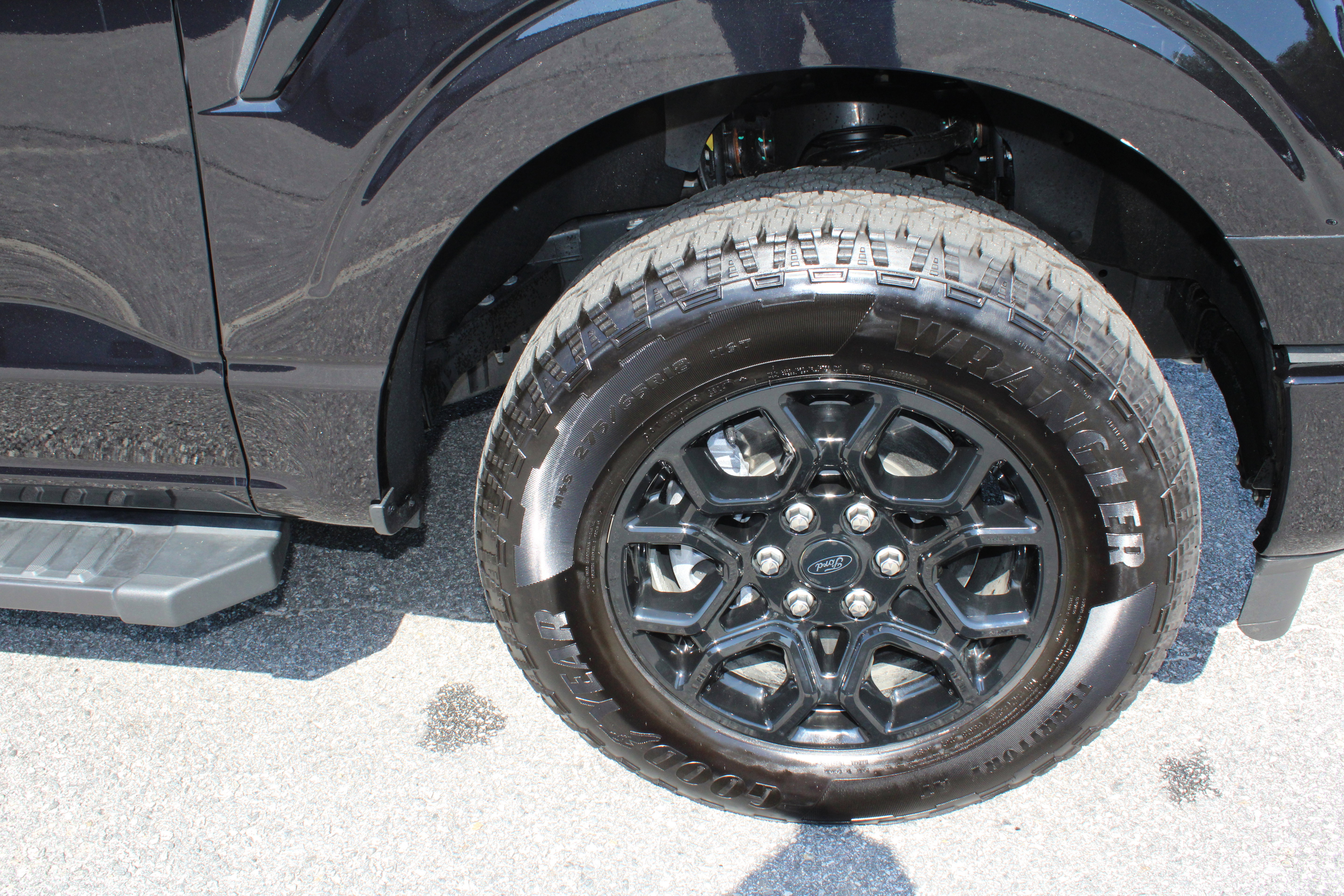 Used 2024 Ford F150 XLT w/ Tow/Haul Package image 10