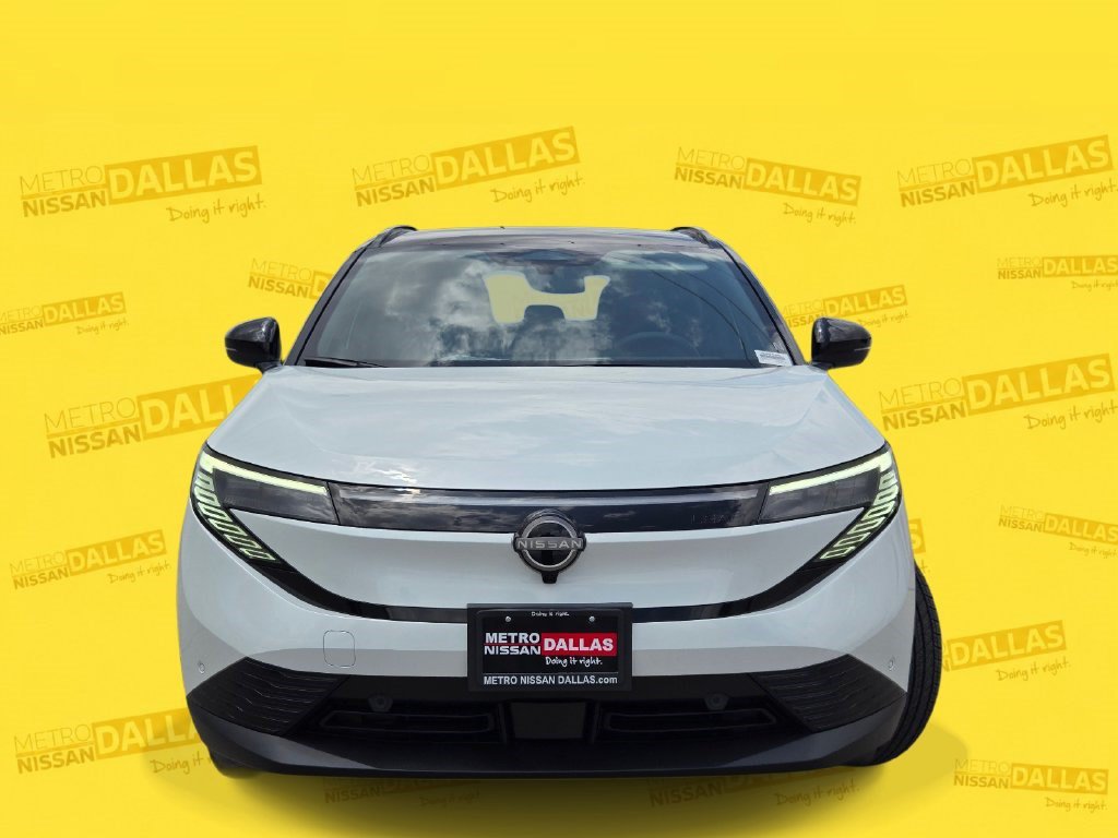 New 2026 Nissan Leaf Platinum+ w/ Cargo Package (Platinum+) FWD image 2