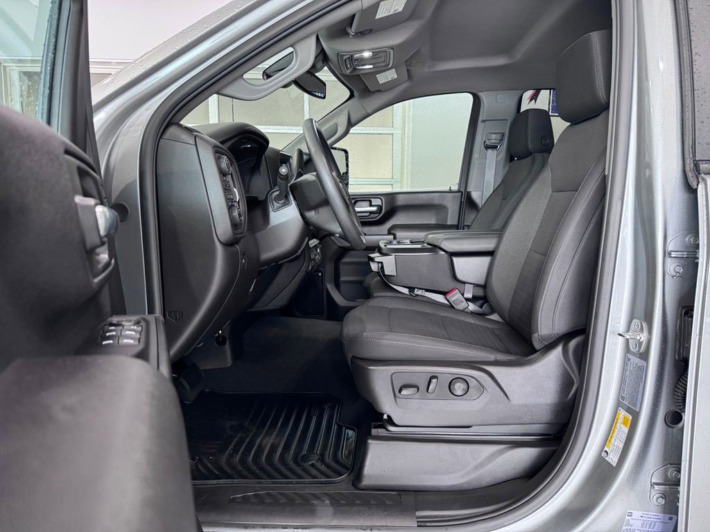 Certified 2025 Chevrolet Silverado 2500 Custom w/ Custom Value Package AWD/4WD image 8