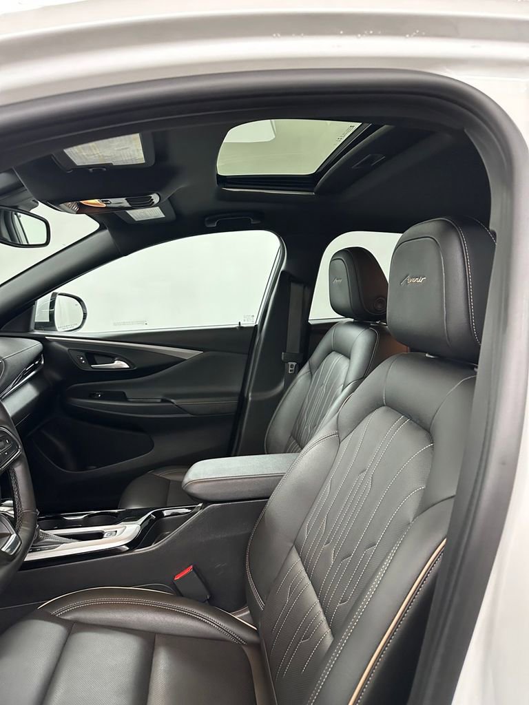 Used 2025 Buick Envista Avenir image 12