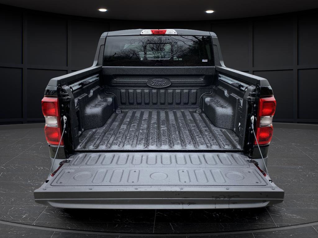 New 2026 Ford Maverick Lariat w/ Black Appearance Package image 16
