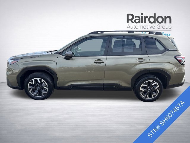 Used 2025 Subaru Forester Premium AWD/4WD image 4
