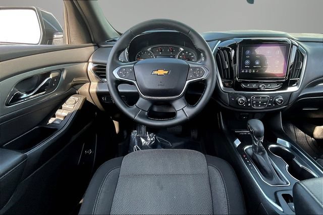 Used 2023 Chevrolet Traverse LT FWD image 8