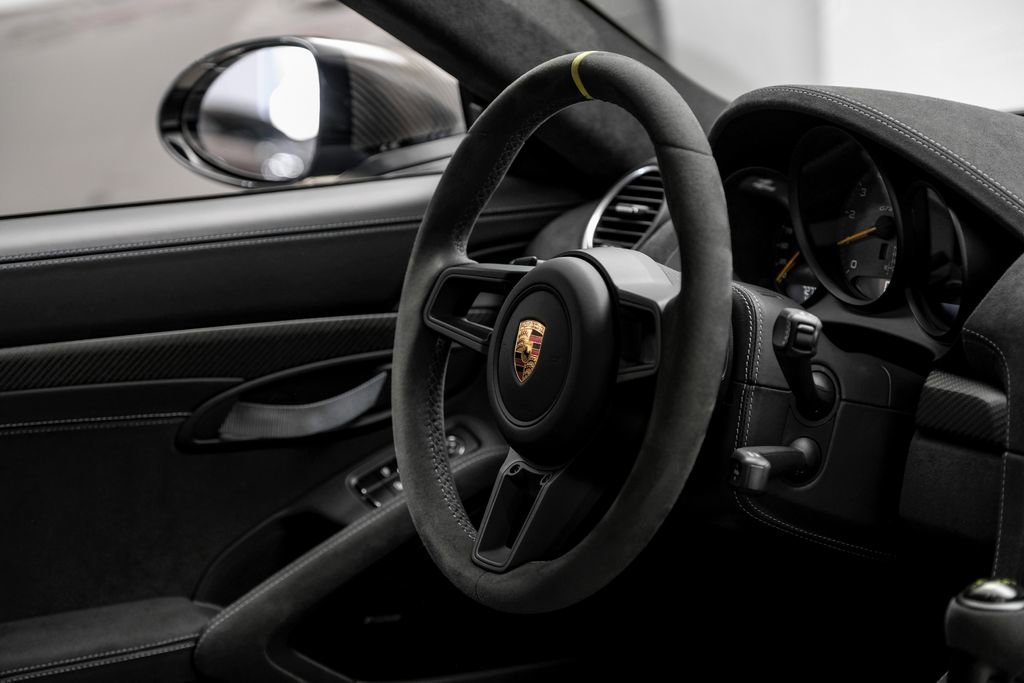Used 2025 Porsche 718 Cayman GT4 RS w/ Weissach Package RWD image 18