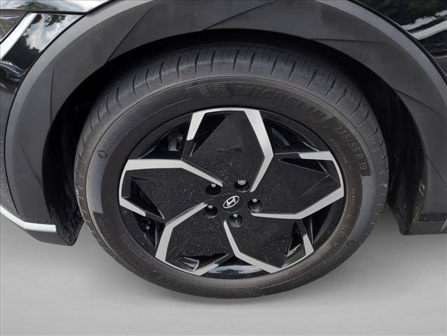 Certified 2024 Hyundai Ioniq 5 SEL RWD image 25