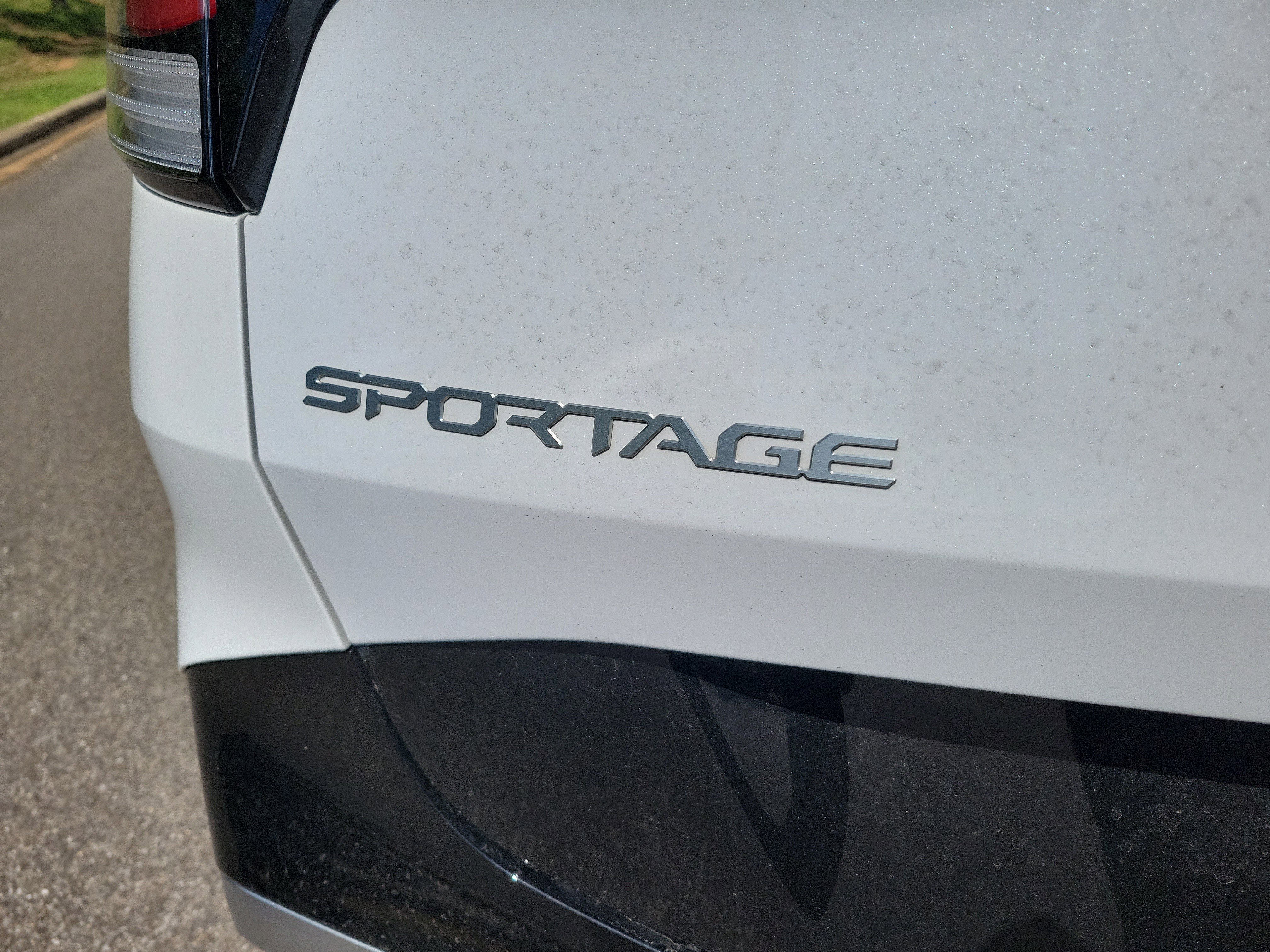 Used 2025 Kia Sportage SX FWD image 25