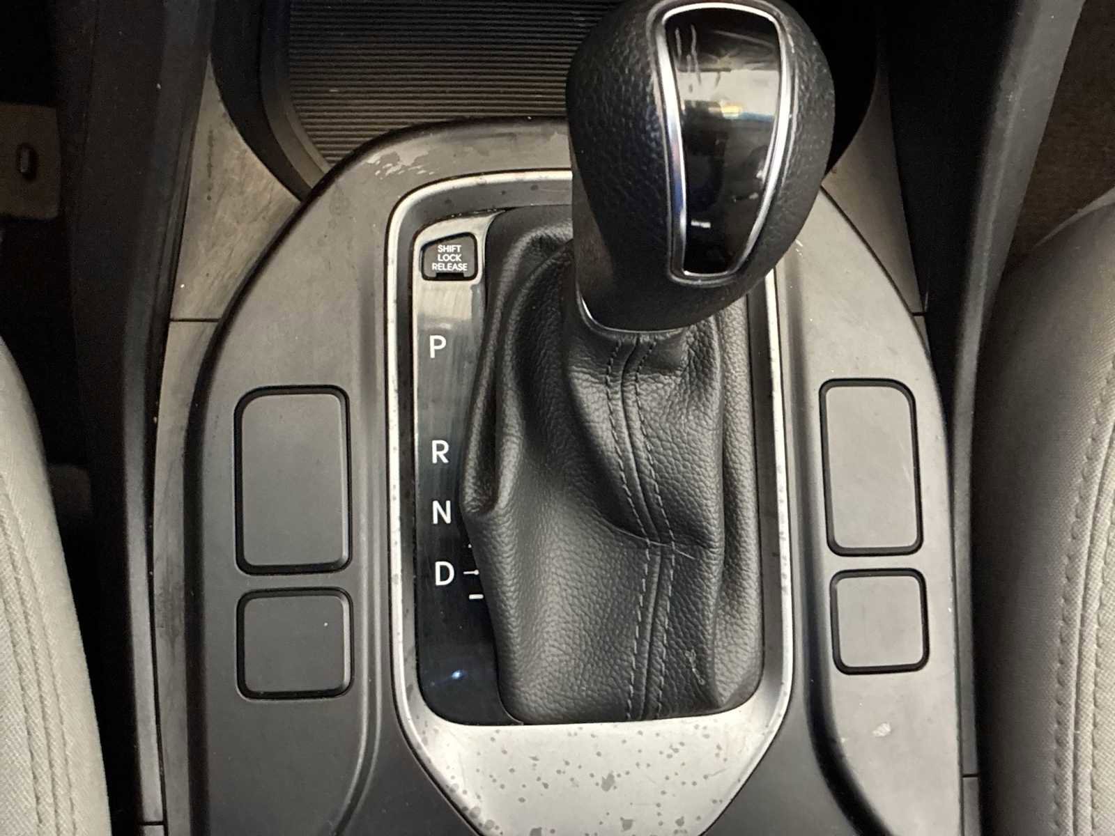 Used 2017 Hyundai Santa Fe Sport image 20