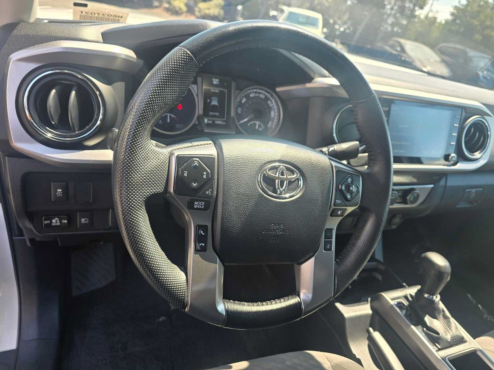 Used 2023 Toyota Tacoma SR5 AWD/4WD image 23