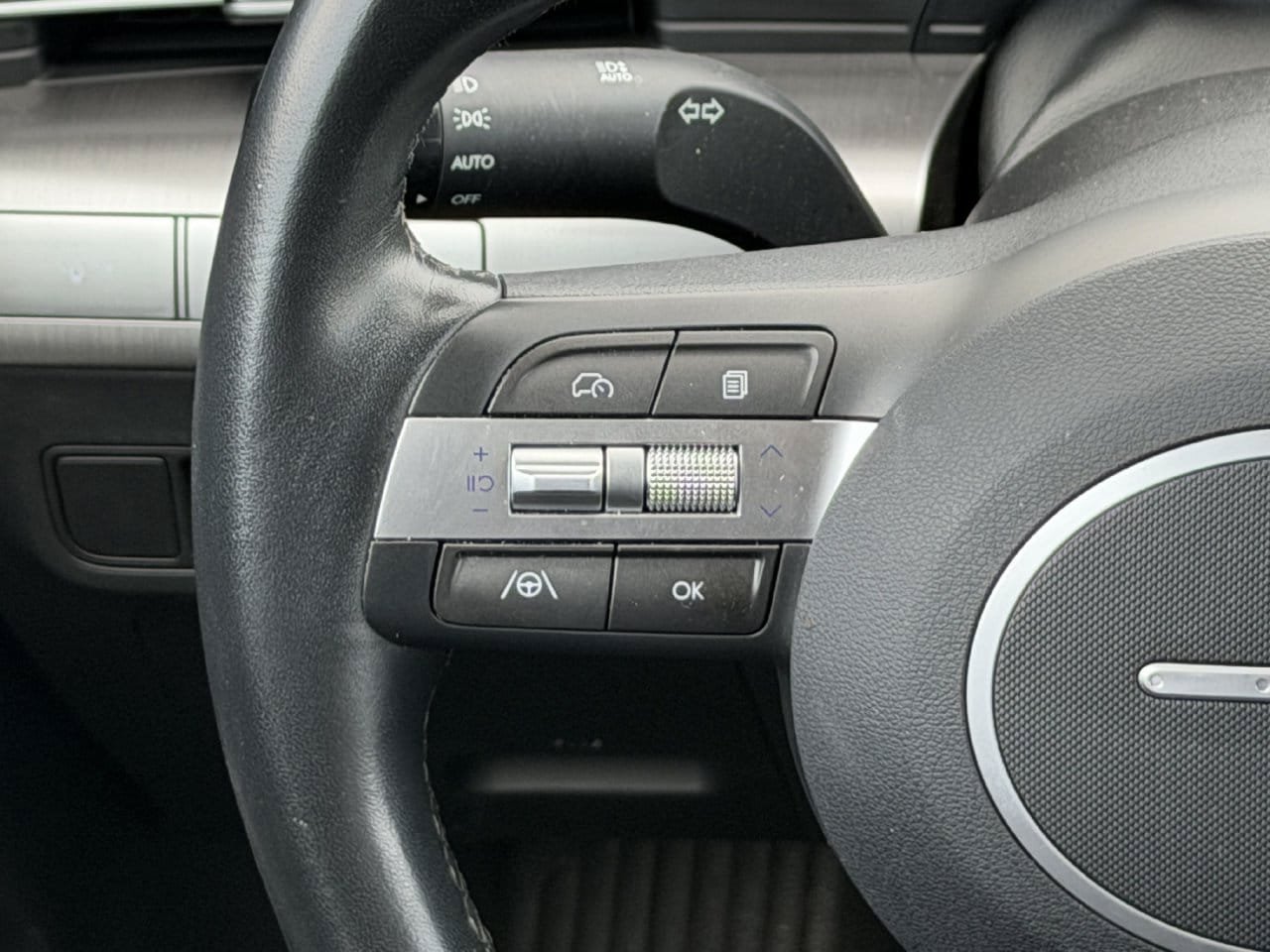 Used 2025 Hyundai Kona SEL FWD image 13