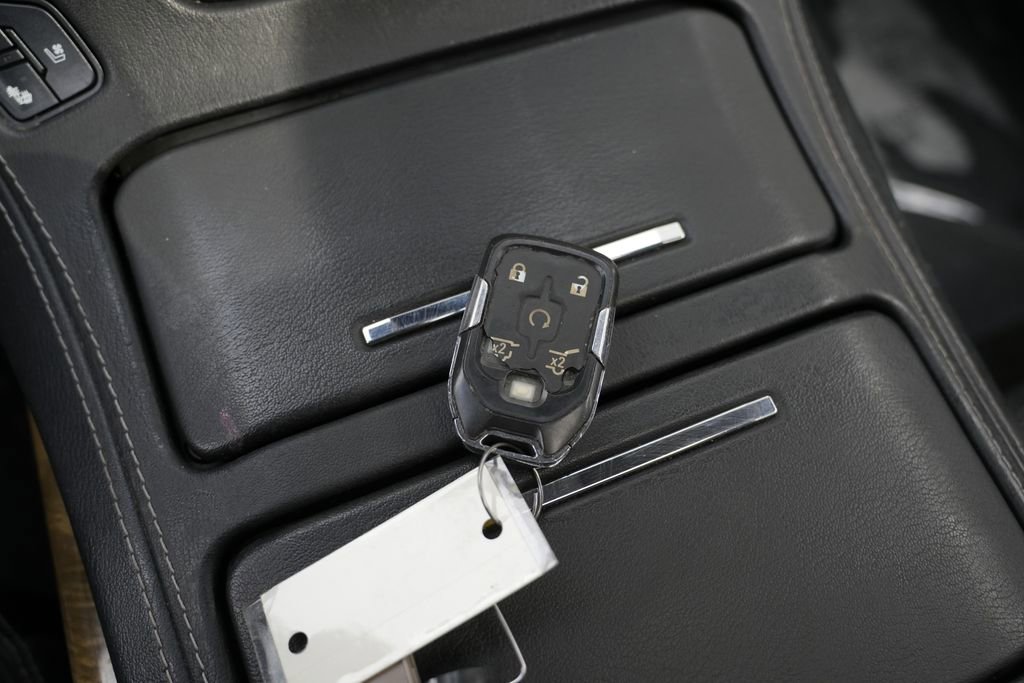 Used 2017 GMC Yukon Denali w/ Open Road Package image 39