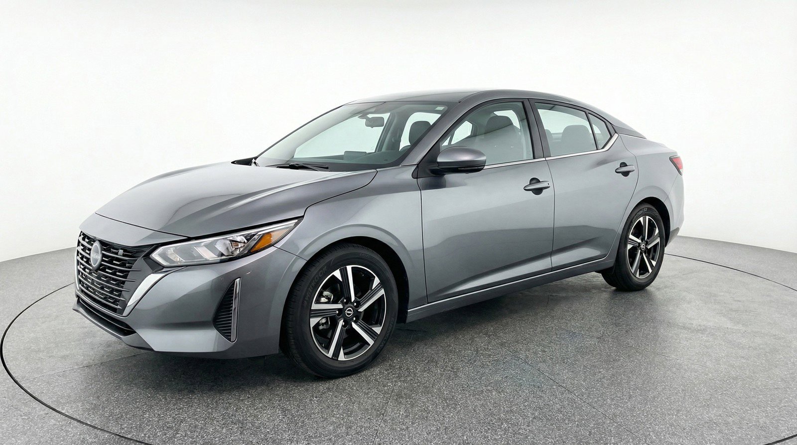 Used 2025 Nissan Sentra SV image 3