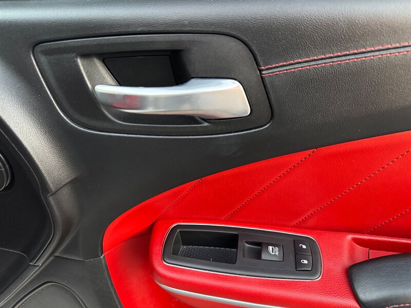 Used 2019 Dodge Charger Scat Pack w/ Dynamics Package RWD image 41