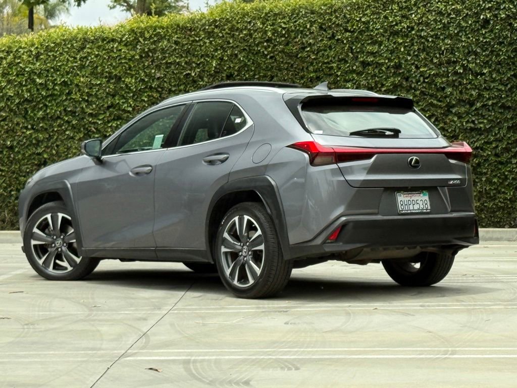 Used 2019 Lexus UX 200 w/ Premium Package FWD image 2