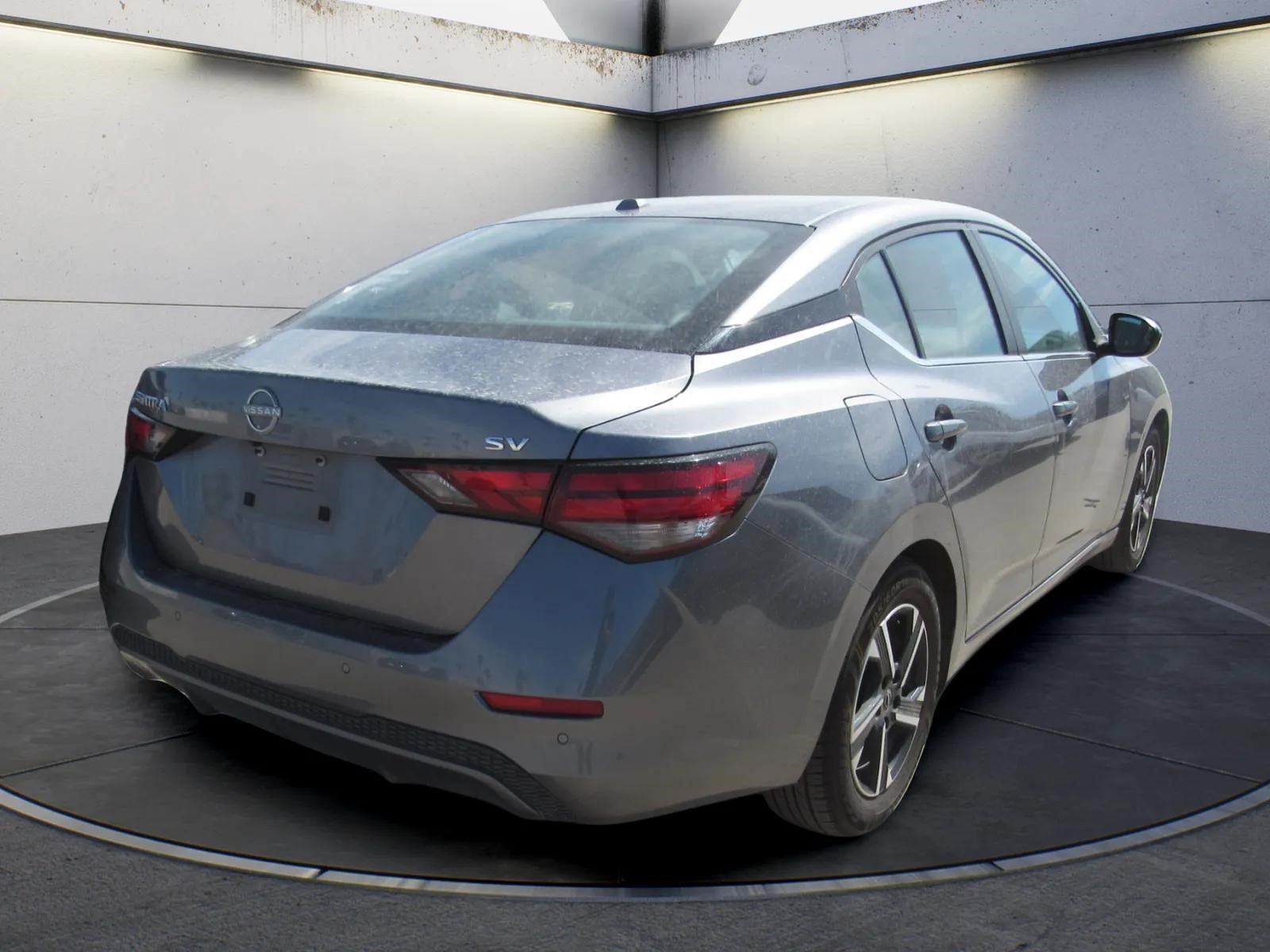 Used 2024 Nissan Sentra SV FWD image 3