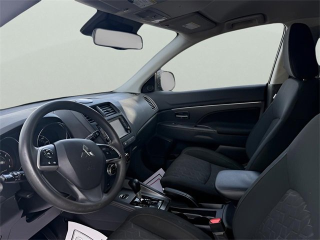 Used 2023 Mitsubishi Outlander Sport ES image 12