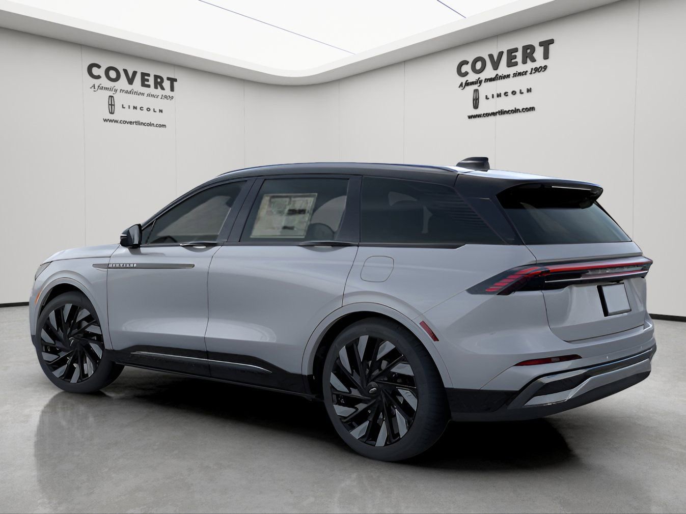 New 2026 Lincoln Nautilus Reserve w/ Jet Appearance Package AWD/4WD image 4
